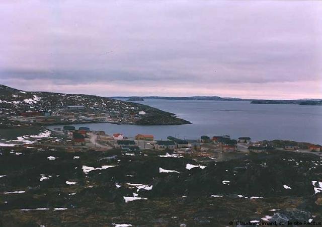 inuit_village_Claudine_Simard